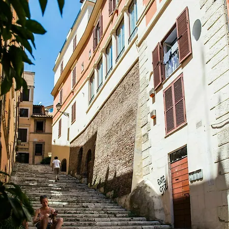 Monti Colosseum Apartment *